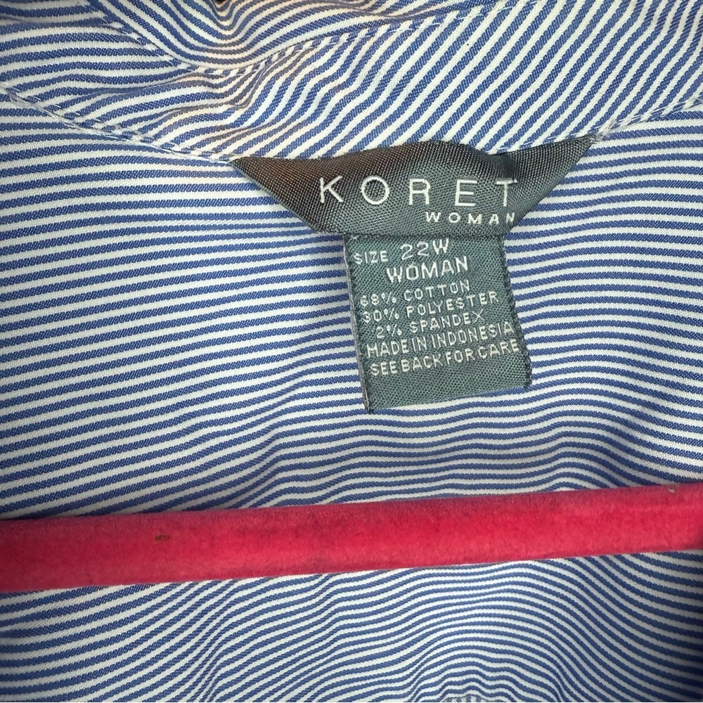 Koret Woman size 22W Blue and White Striped Short Sleeve Button Down Shirt - Picture 2 of 8